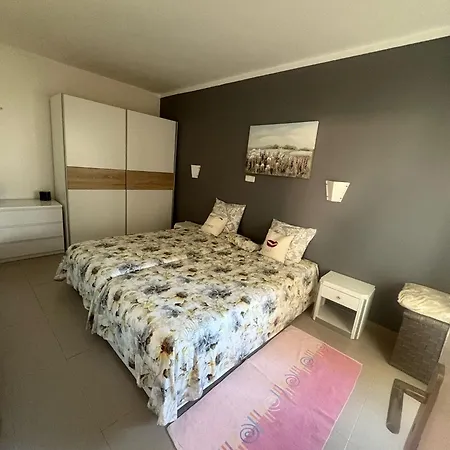 Casa Lourenco アパート